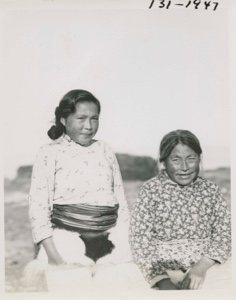 Image: Alning-wa and daughter [Mikivssuk Petersen and Arnanguak]